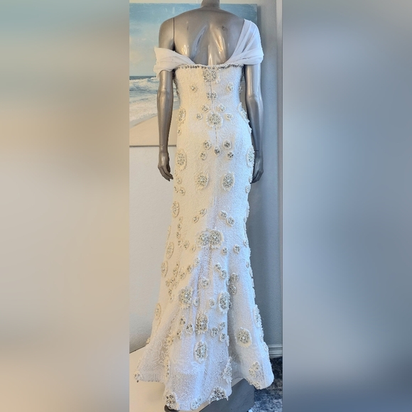 $9,000 OSCAR DE LA RENTA IVORY SILK CRYSTAL BEAD PEARL RUNWAY GOWN US M - Picture 12 of 16